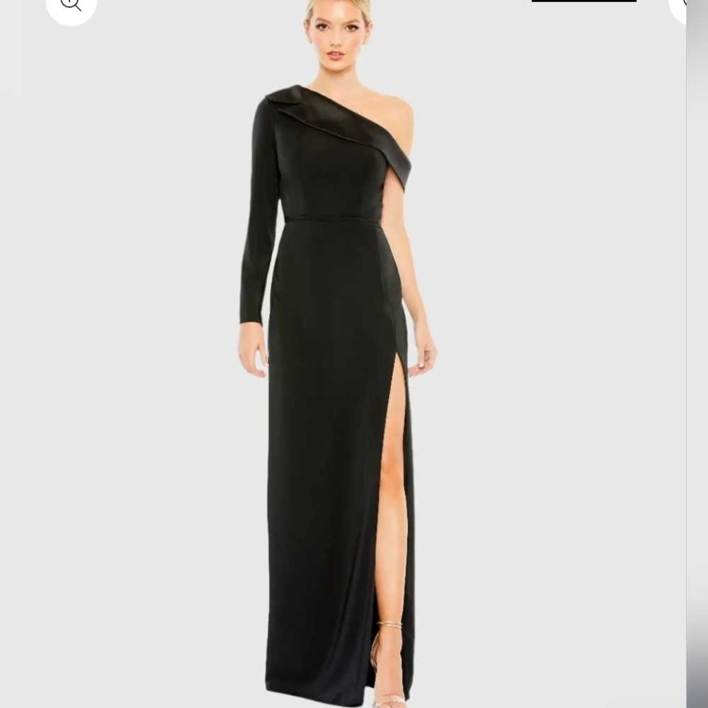 Ieena for Mac Duggal Black Drop Shoulder Evening Gown Size 8 NWT 26726